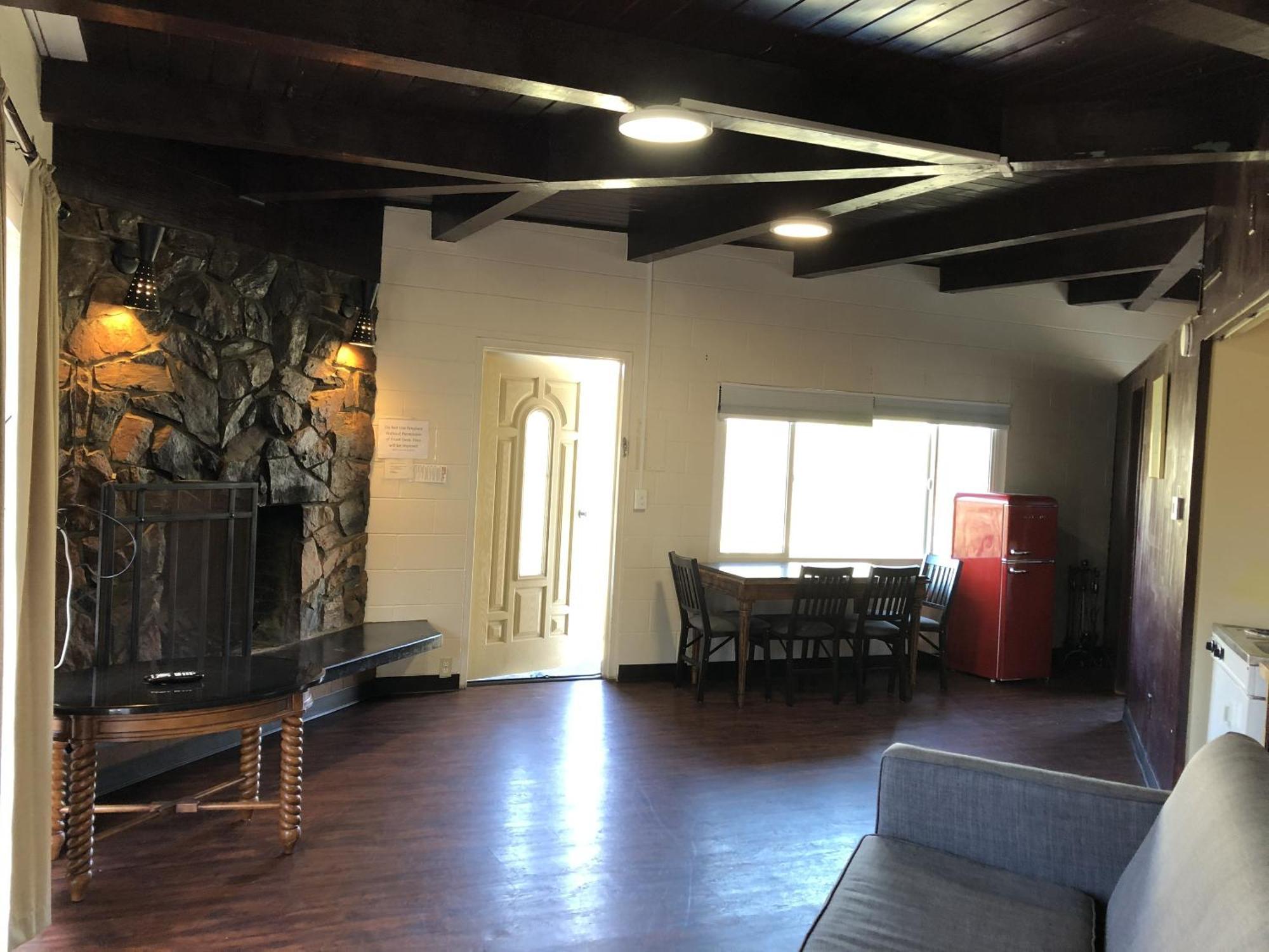 Sierra Lodge Три-Риверс Номер фото